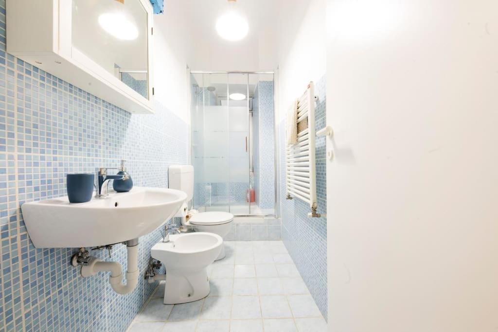 Agostino'S Apartment Генуя Экстерьер фото